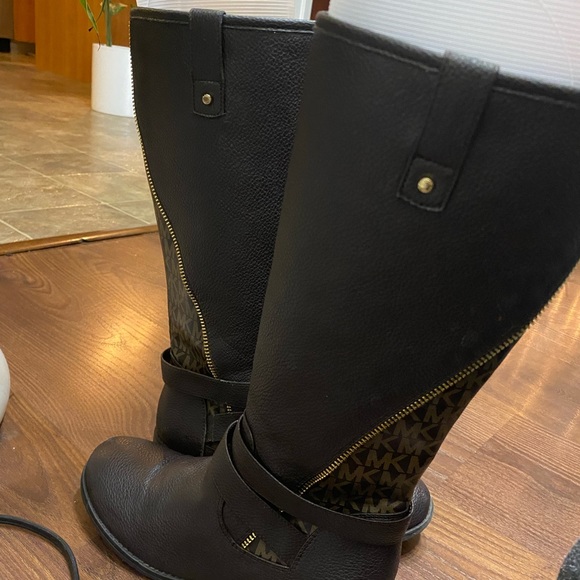 Michael Kors boots - Picture 12 of 16